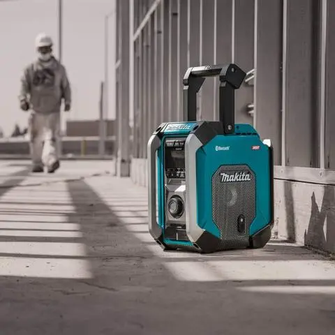 Makita xgt radio clearance