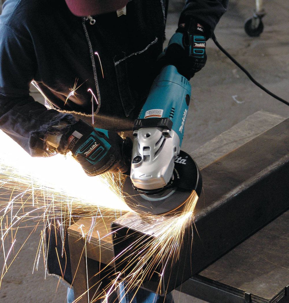 Makita 9565CV 5 Sjs Angle Grinder