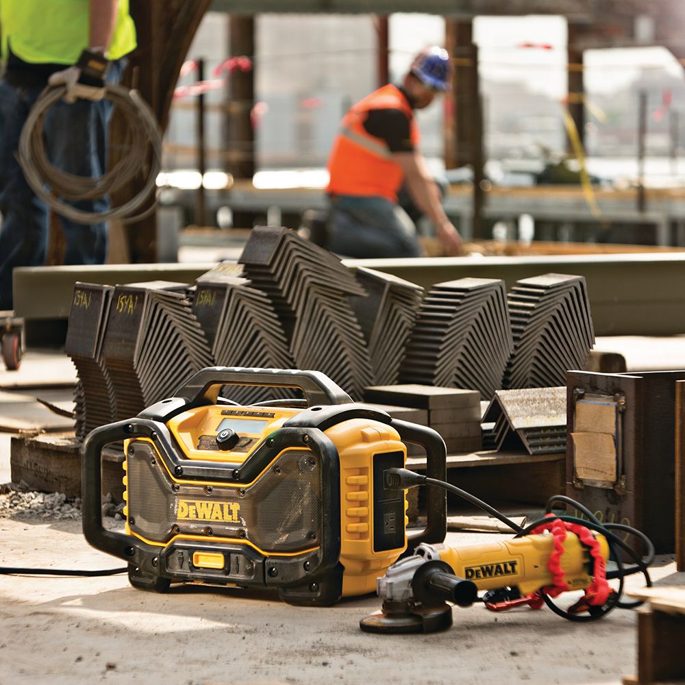 Dewalt Bluetooth Charger Radio